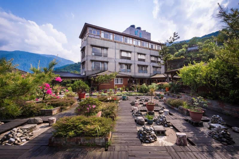 Wulai Sunglyu Hot Spring Resort Exterior foto